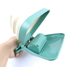 Load image into Gallery viewer, Foldable Pooper Scooper